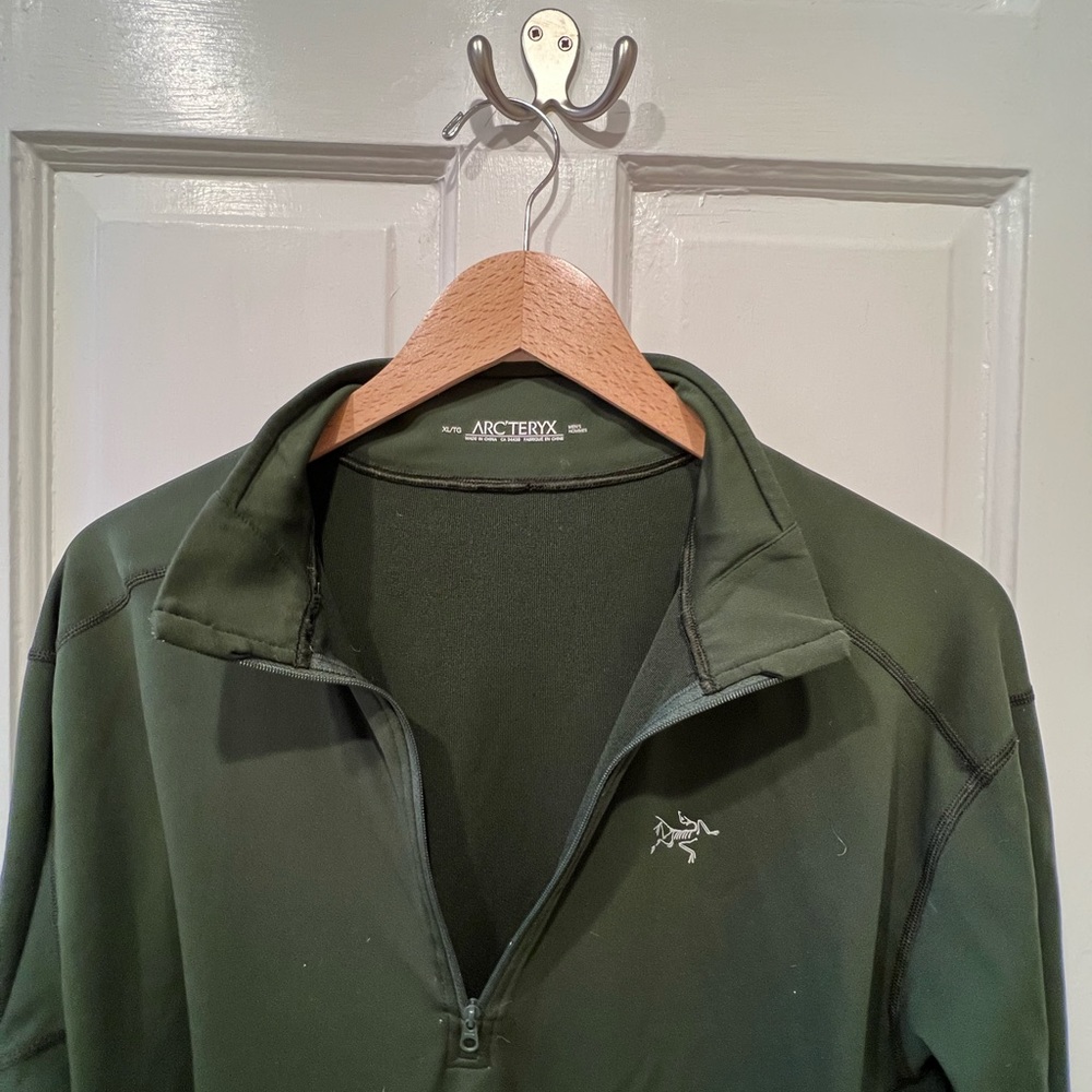 Arc’teryx Men’s Quarter Zip Light Jacket